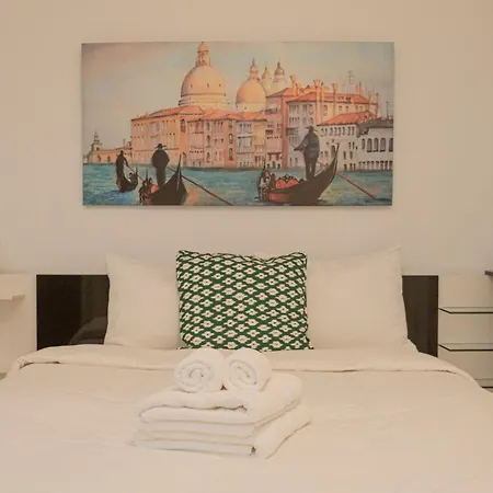 3 Bedroom Apartment In The Heart Of Triana Sevilla Exterior foto
