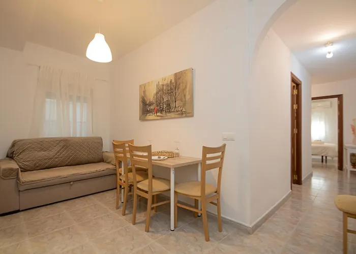 3 Bedroom Apartment In The Heart Of Triana